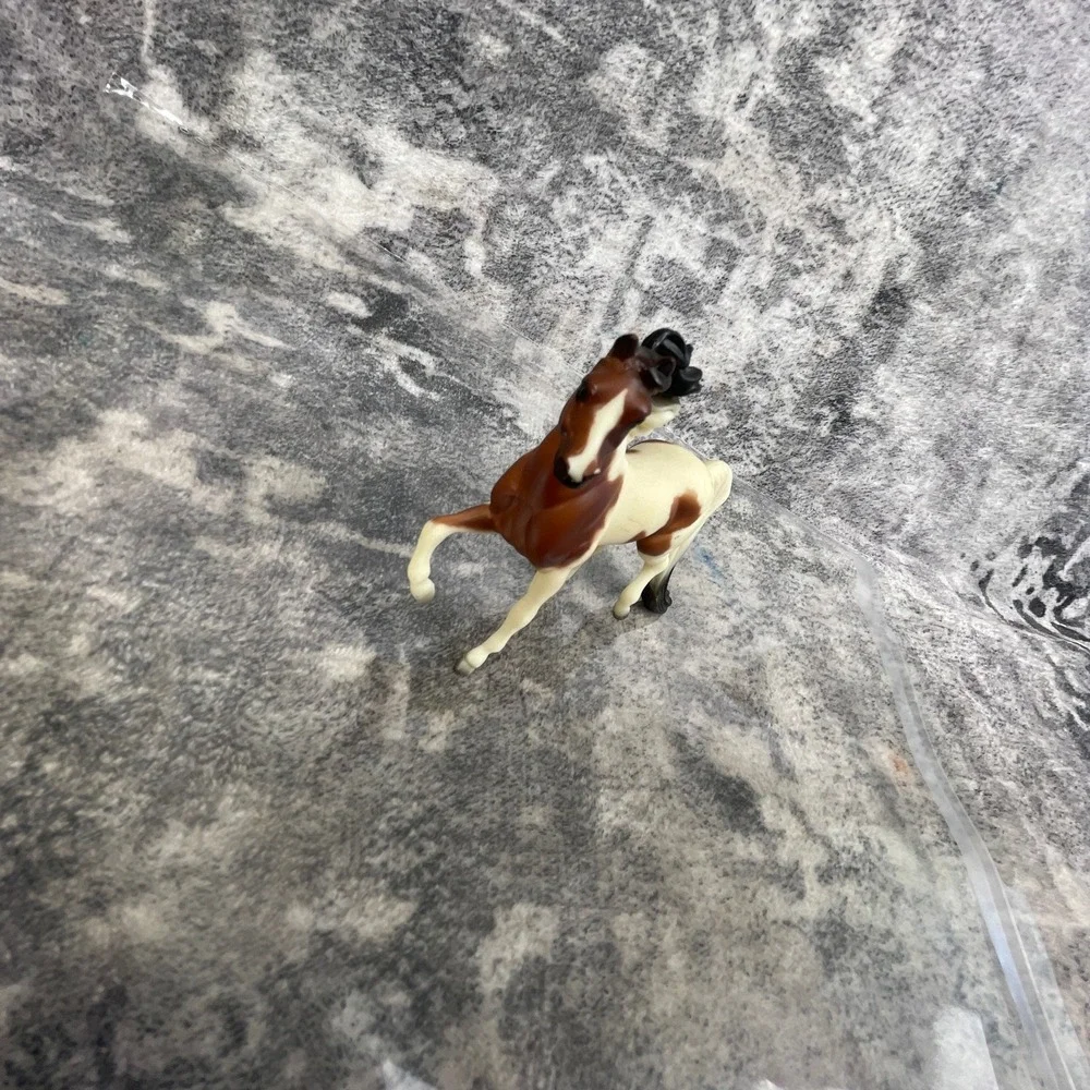 Vtg 1999 Breyer Prancing‎ Bay Pinto Horse Westerncore Tan White Decor